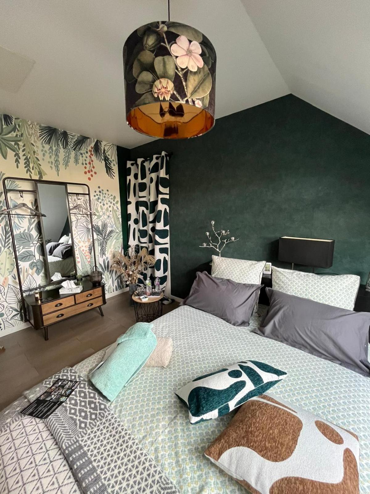 Chambre Dans Un Ecrin De Verdure Angrie Екстериор снимка